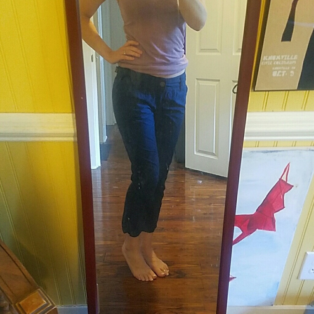Converse capri pants